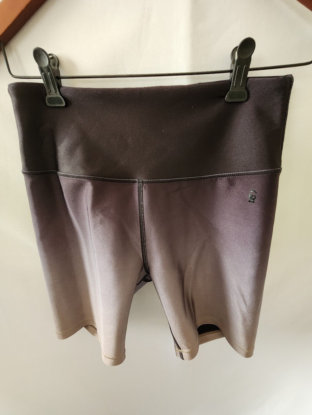 Good American Bicycle Shorts. Size 2